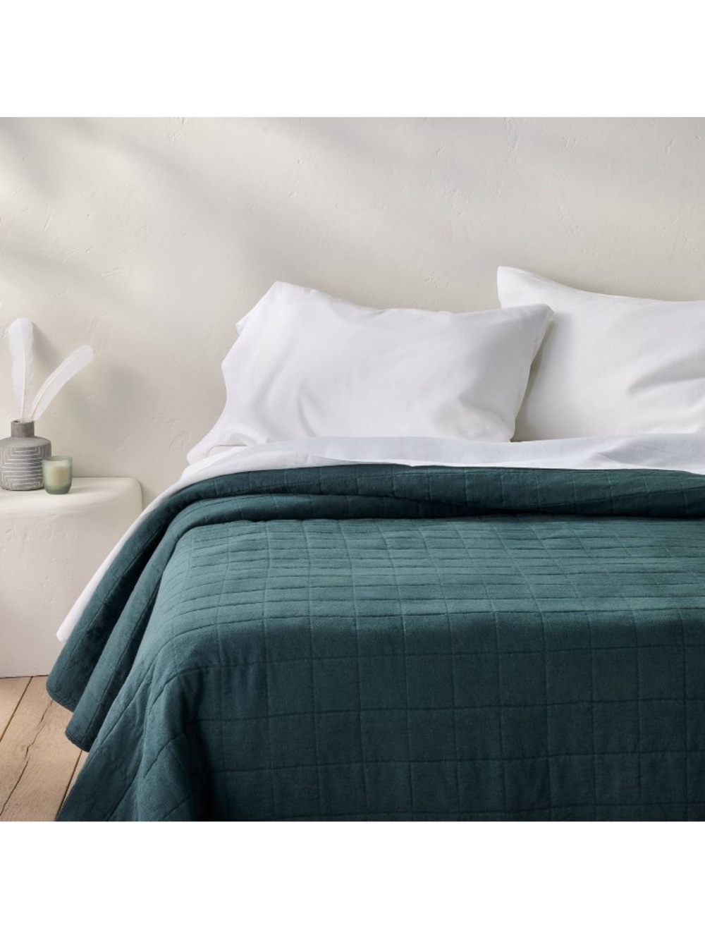 Casaluna King Heavyweight Linen Blend Quilt in Dark Teal Blue
